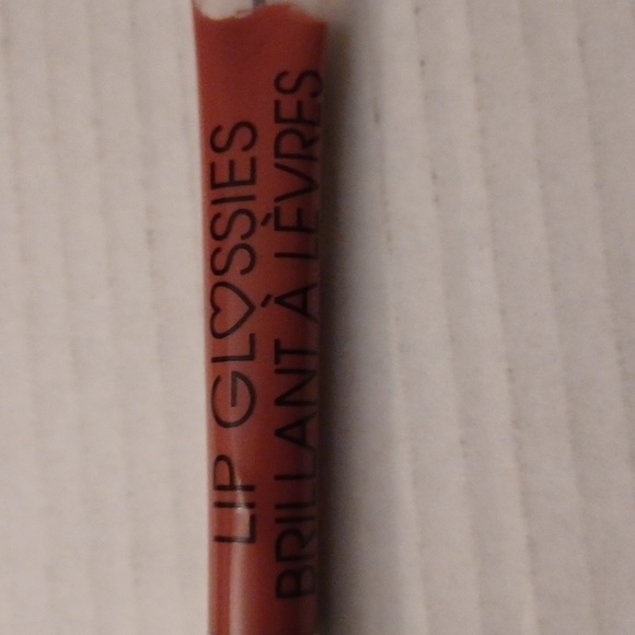 4/$30 New Timeless Rouge Lip Glossies - Picture 4 of 6
